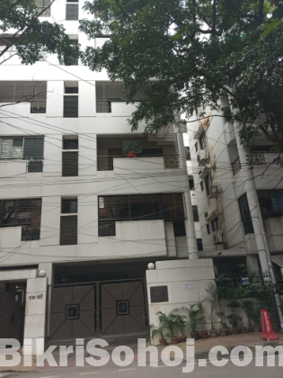 Flat in Gulshan-2 (3000 Sq. Ft.)